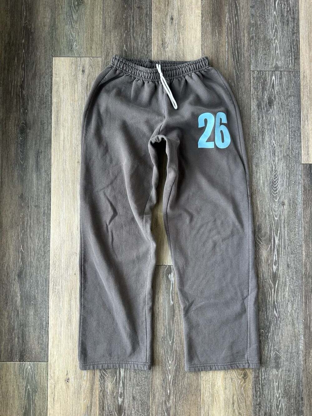Y2K Gildan Gray Sweatpants Size Small 26 Graphic Open Bottom Loungewear Cozy
